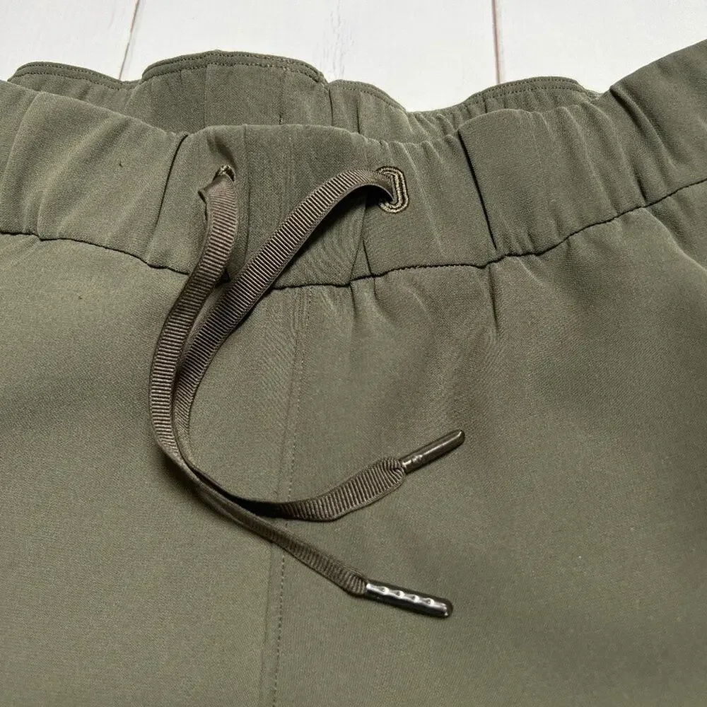 Lululemon On The Fly Woven Pant 28